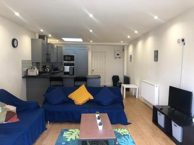 Short Term Lets From £15 Per Person Per Night Apartment Bristol Ngoại thất bức ảnh