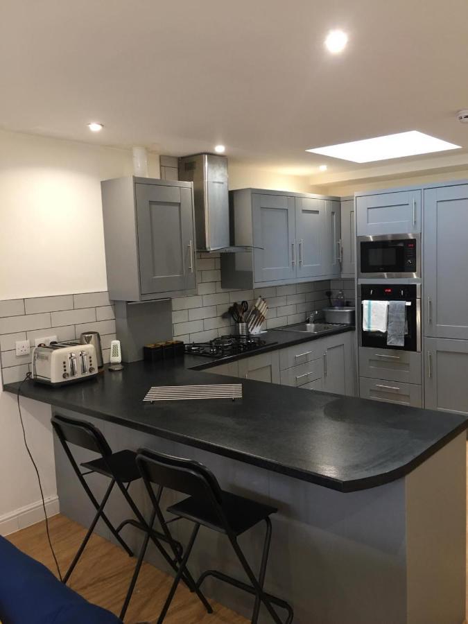 Short Term Lets From £15 Per Person Per Night Apartment Bristol Ngoại thất bức ảnh