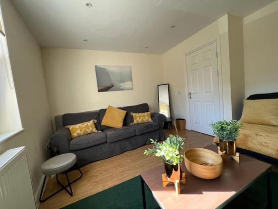 Short Term Lets From £15 Per Person Per Night Apartment Bristol Ngoại thất bức ảnh