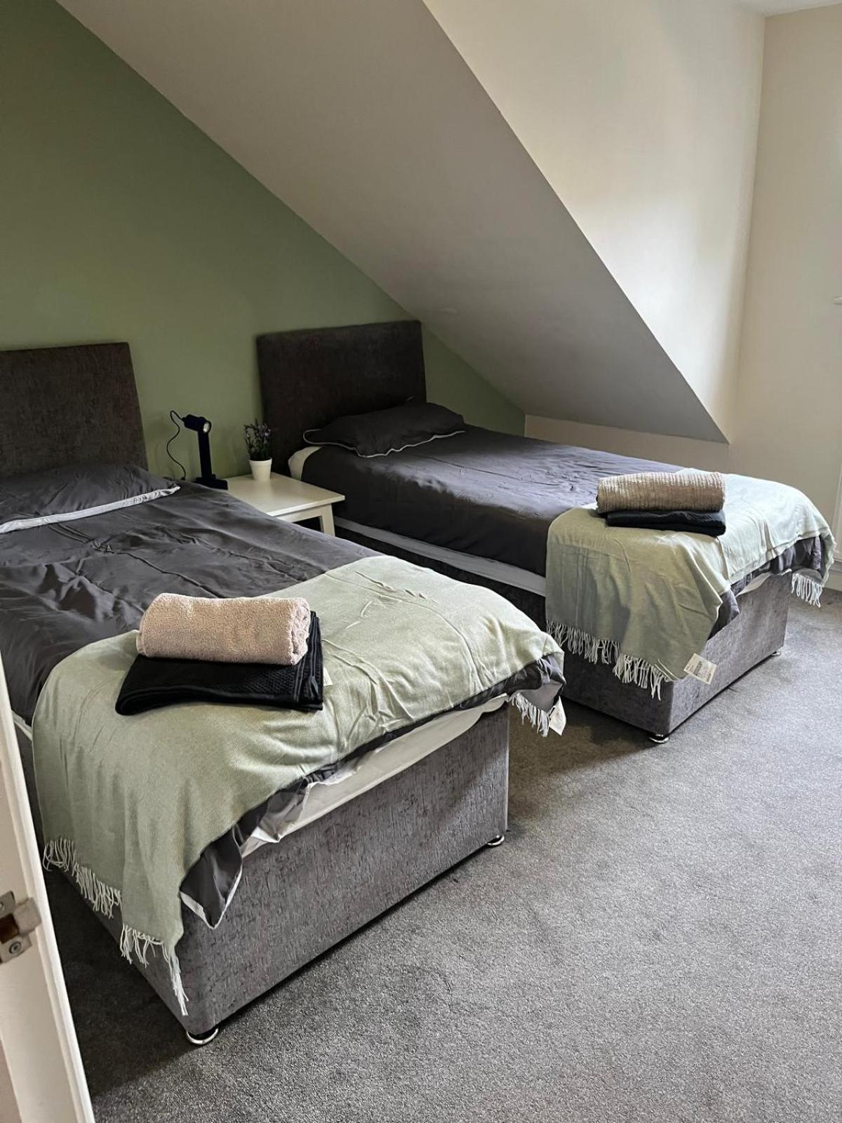 Short Term Lets From £15 Per Person Per Night Apartment Bristol Ngoại thất bức ảnh